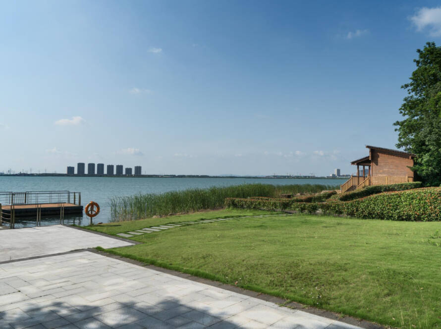 lakefront yard
